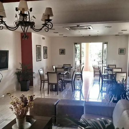 Ostria Otel *